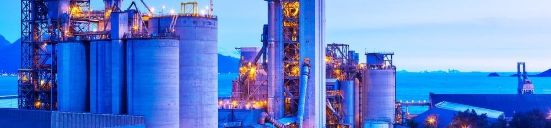 area-quimica-Industrial_20plant_20at_20night-1