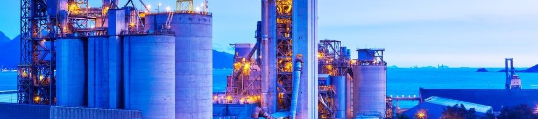area-quimica-Industrial_20plant_20at_20night-1